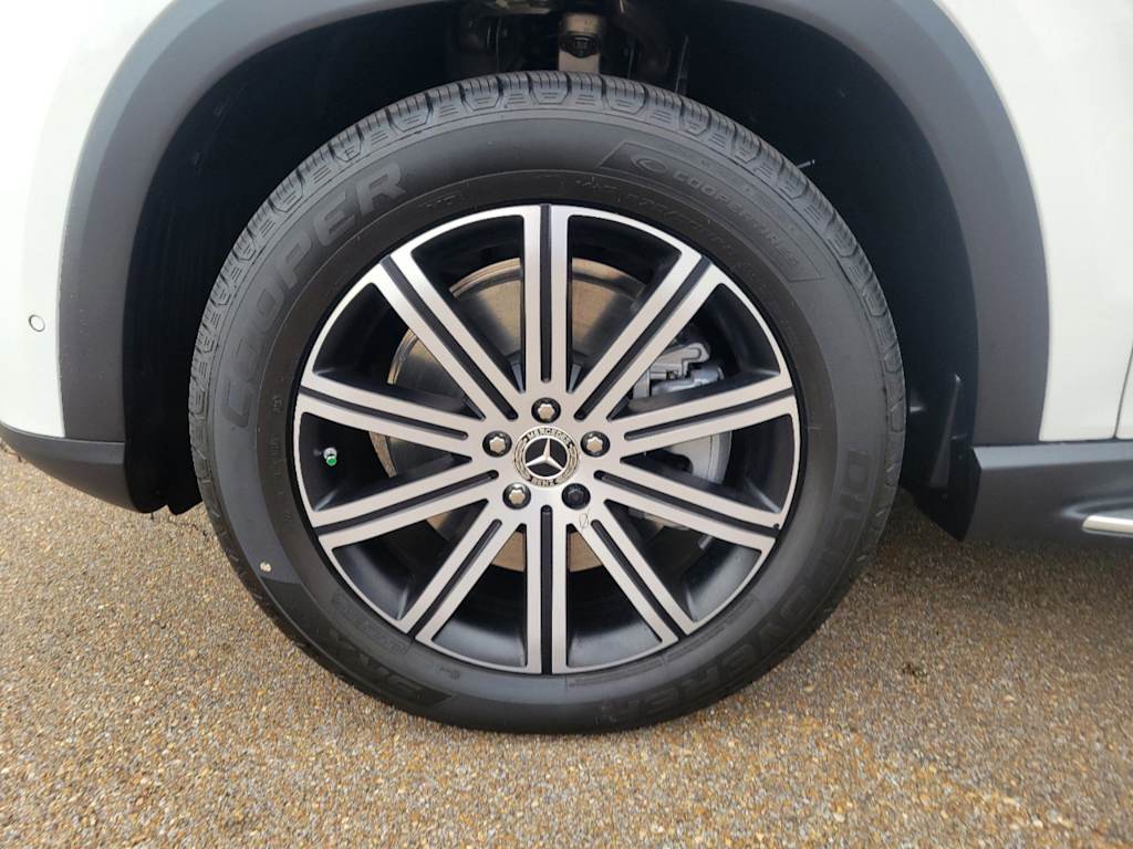 Thumbnail: 2025 Mercedes-Benz GLE - 5