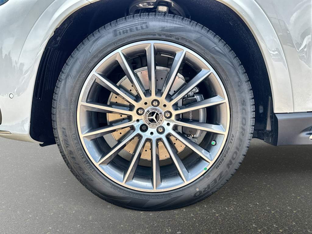 Thumbnail: 2026 Mercedes-Benz GLE - 8