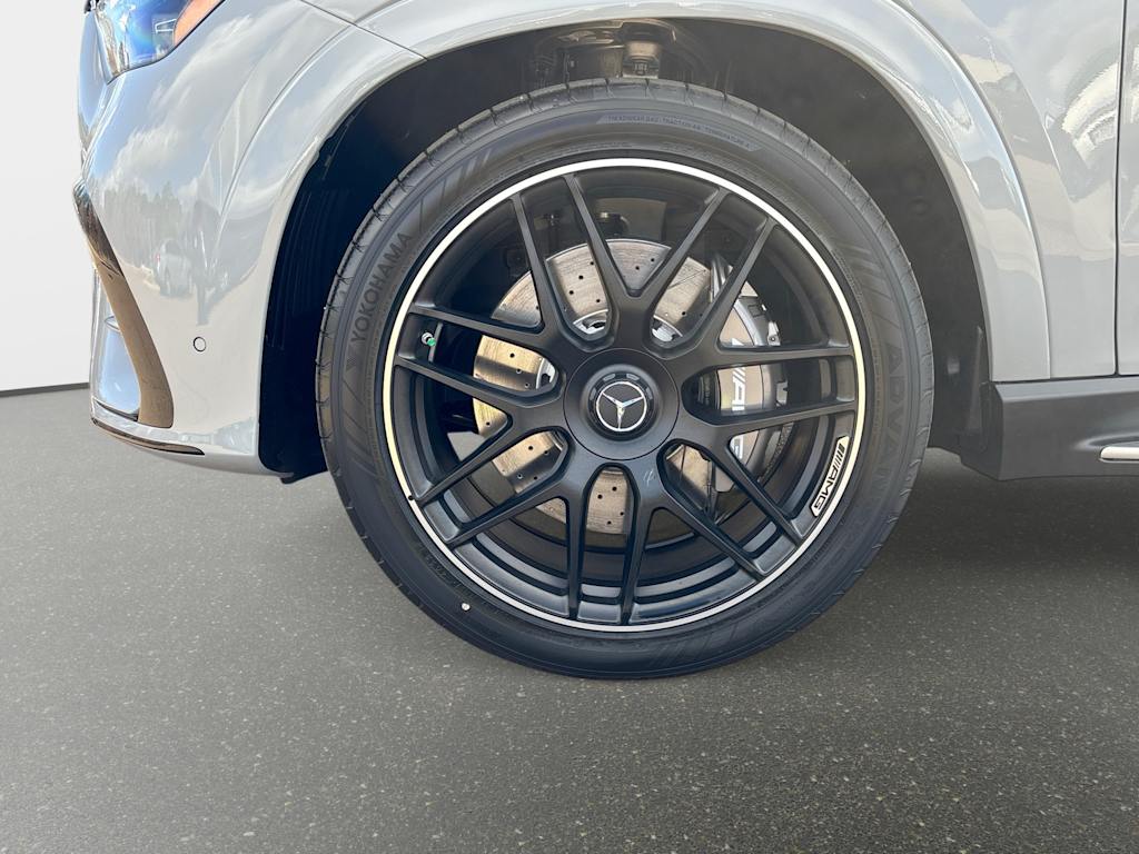 Thumbnail: 2026 Mercedes-Benz GLE - 8