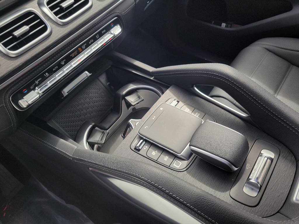 Thumbnail: 2025 Mercedes-Benz GLE - 13