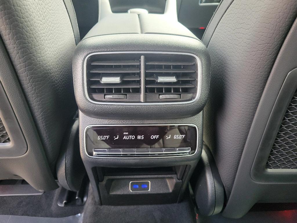 Thumbnail: 2025 Mercedes-Benz GLE - 19