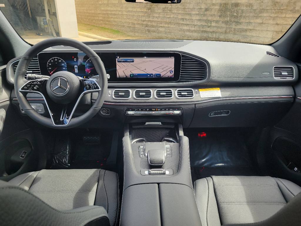 Thumbnail: 2025 Mercedes-Benz GLE - 2