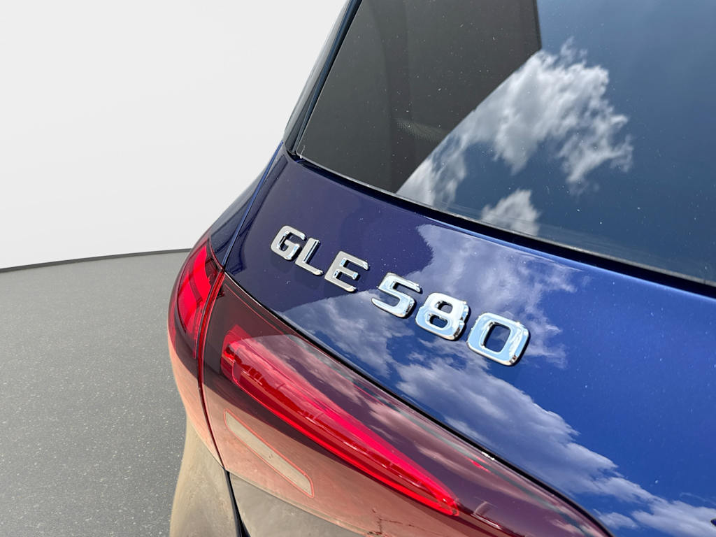 Thumbnail: 2026 Mercedes-Benz GLE - 7