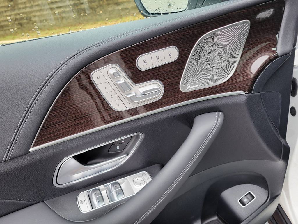 Thumbnail: 2025 Mercedes-Benz GLE - 20