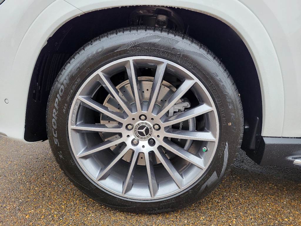 Thumbnail: 2025 Mercedes-Benz GLE - 5