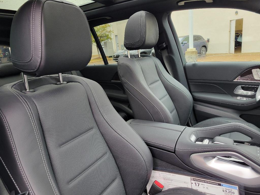 Thumbnail: 2025 Mercedes-Benz GLE - 24