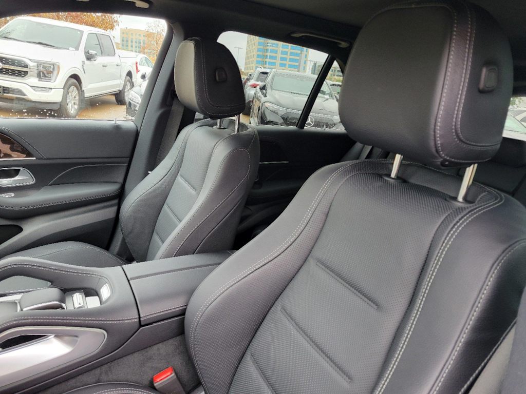 Thumbnail: 2025 Mercedes-Benz GLE - 8