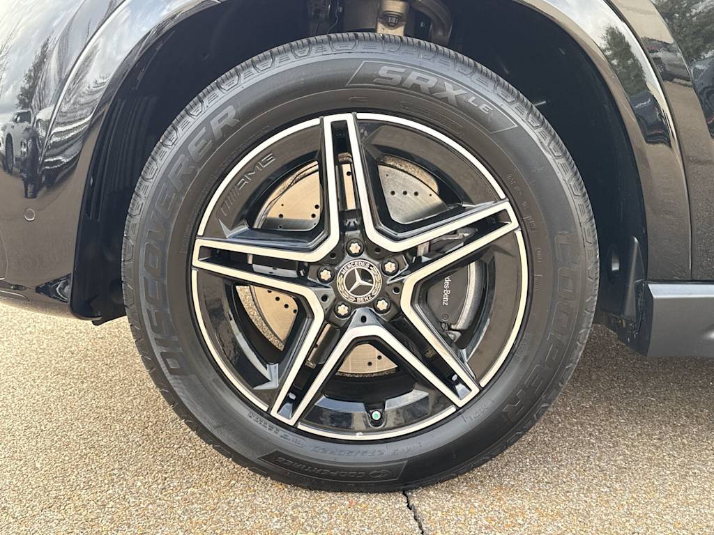 Thumbnail: 2026 Mercedes-Benz GLE - 8