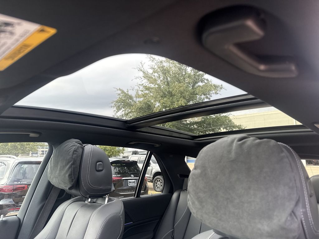 Thumbnail: 2026 Mercedes-Benz GLE - 21