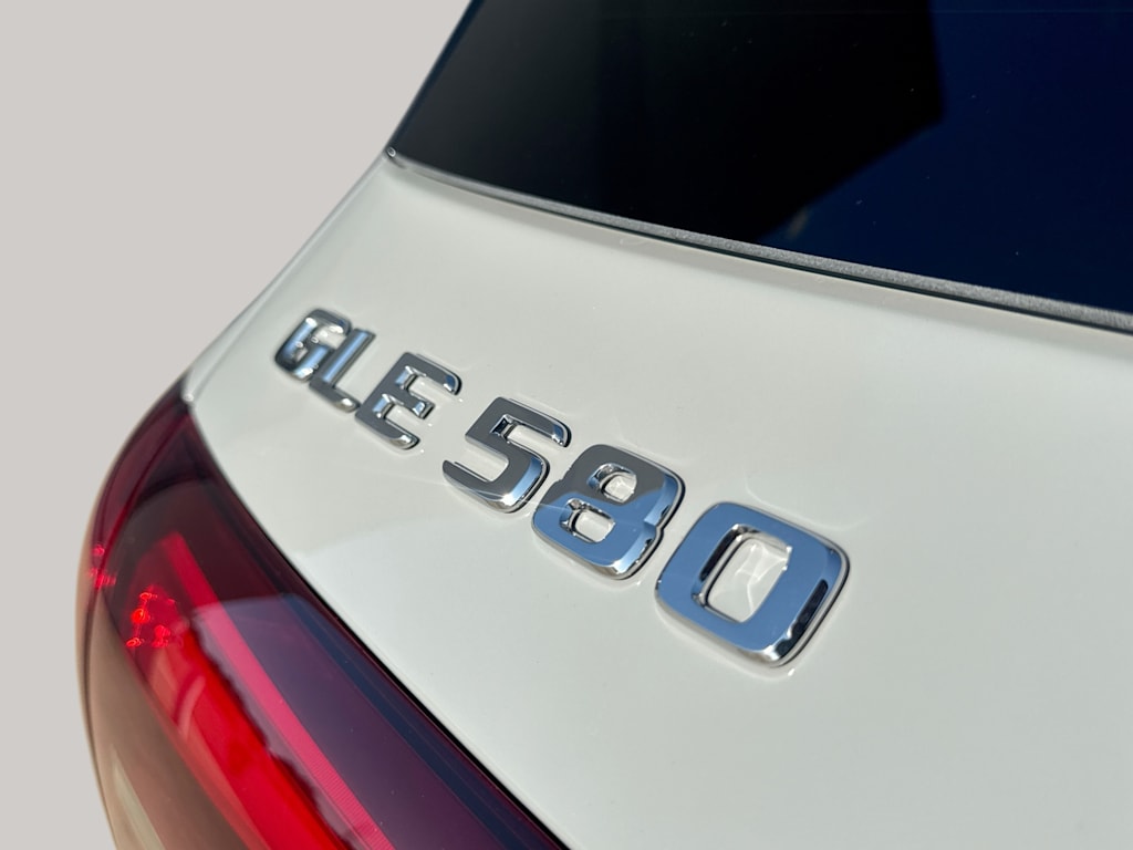 Thumbnail: 2026 Mercedes-Benz GLE - 7
