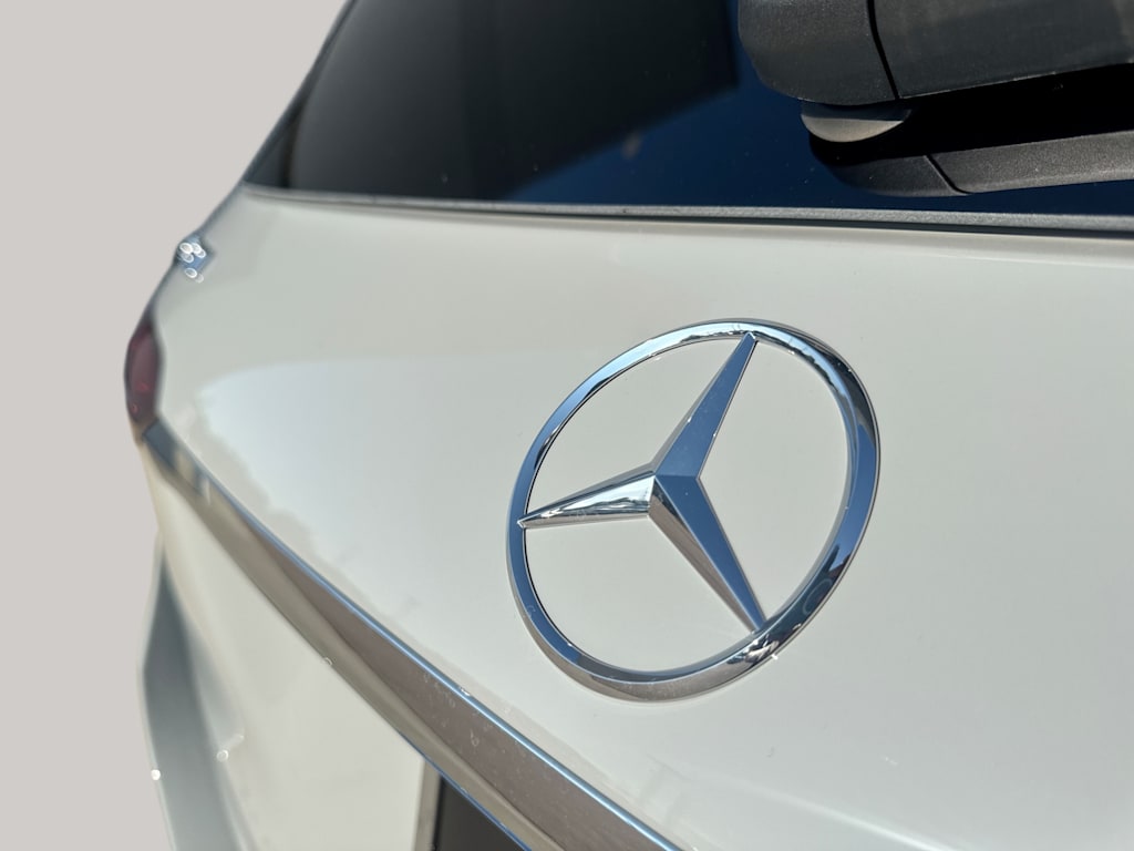 Thumbnail: 2026 Mercedes-Benz GLE - 25