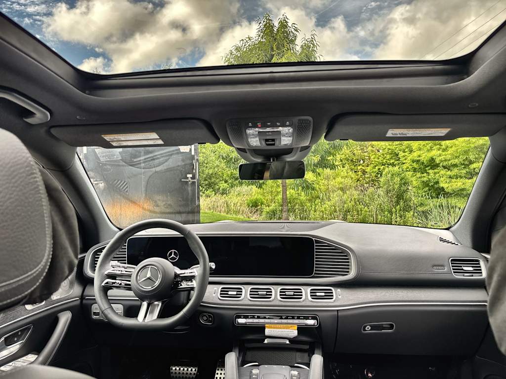 Thumbnail: 2026 Mercedes-Benz GLS - 2