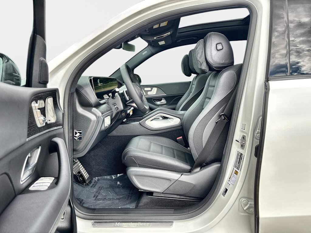 Thumbnail: 2026 Mercedes-Benz GLS - 11