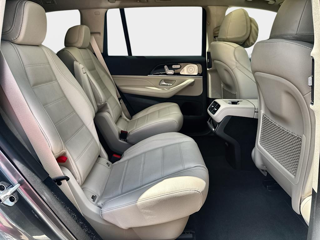 Thumbnail: 2026 Mercedes-Benz GLS - 23