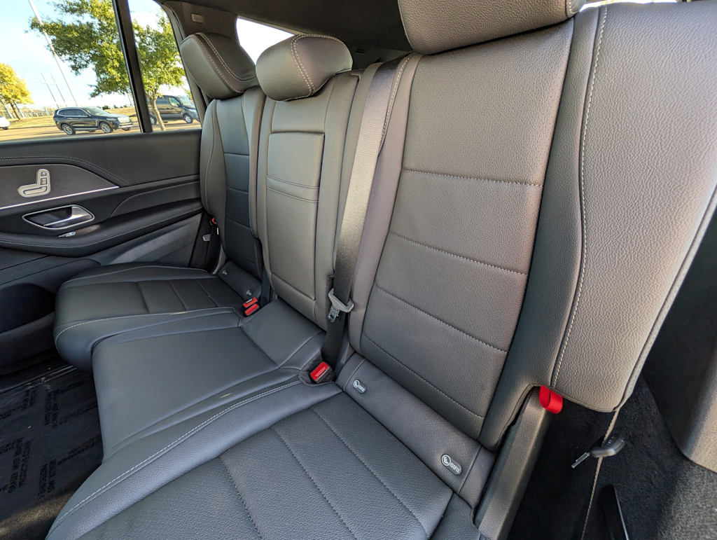 Thumbnail: 2025 Mercedes-Benz GLS - 30