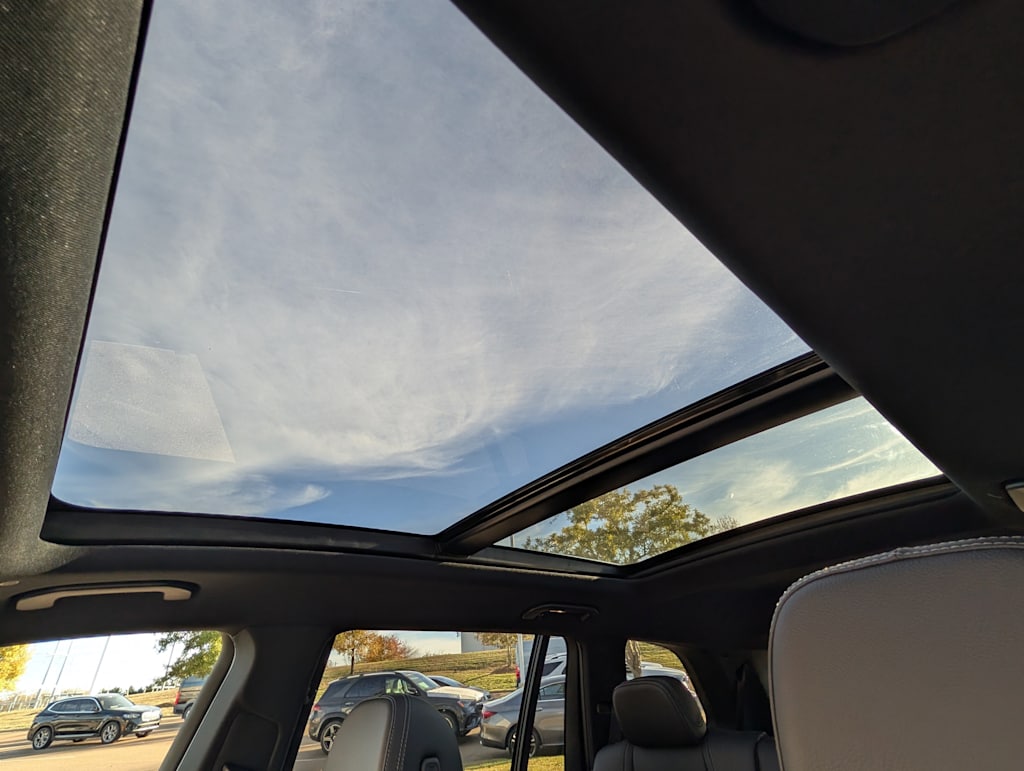 Thumbnail: 2025 Mercedes-Benz GLS - 25