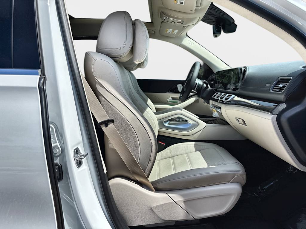 Thumbnail: 2026 Mercedes-Benz GLS - 20