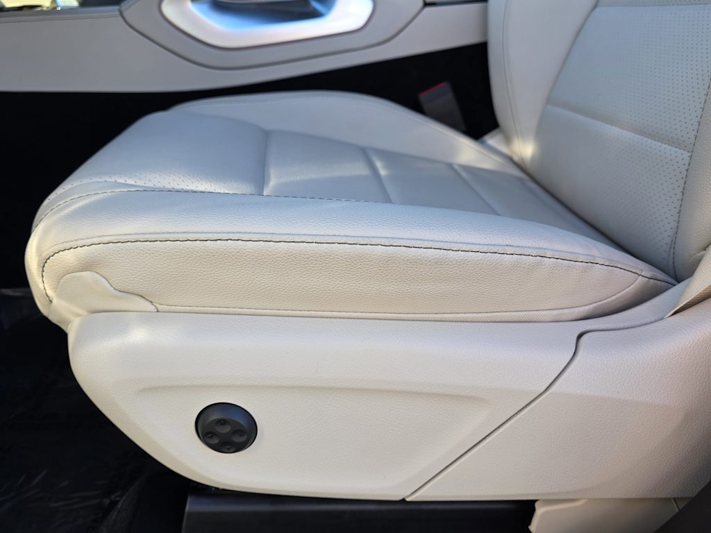 Thumbnail: 2025 Mercedes-Benz GLS - 18