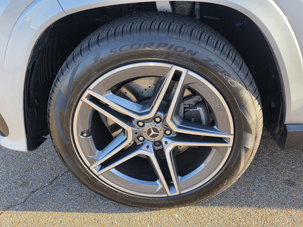 Thumbnail: 2025 Mercedes-Benz GLS - 6