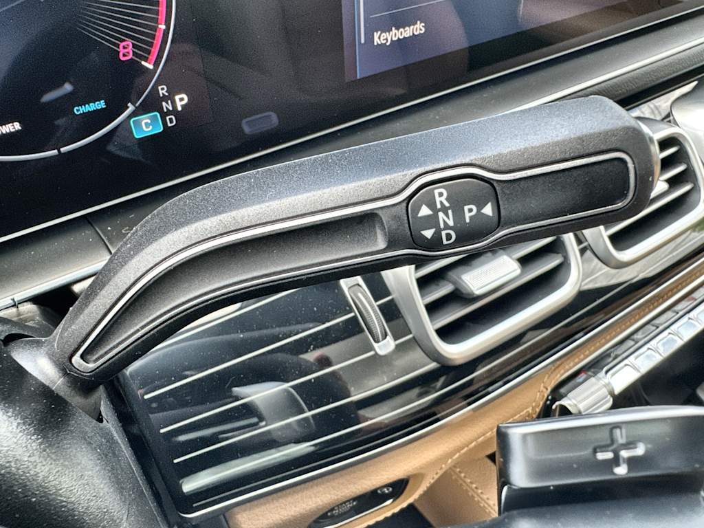 Thumbnail: 2026 Mercedes-Benz GLS - 26
