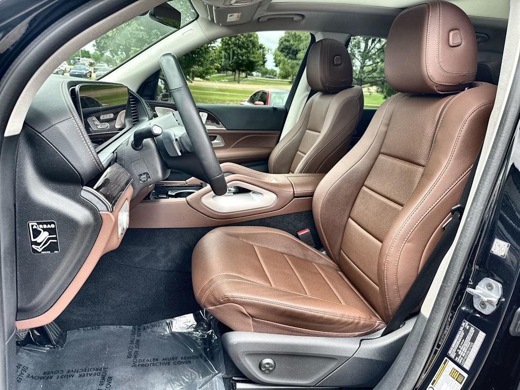 Thumbnail: 2024 Mercedes-Benz GLS - 12