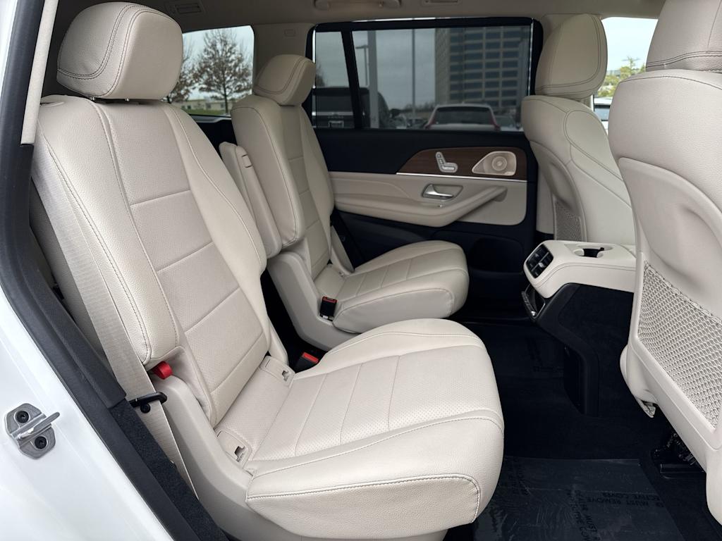 Thumbnail: 2022 Mercedes-Benz GLS - 26