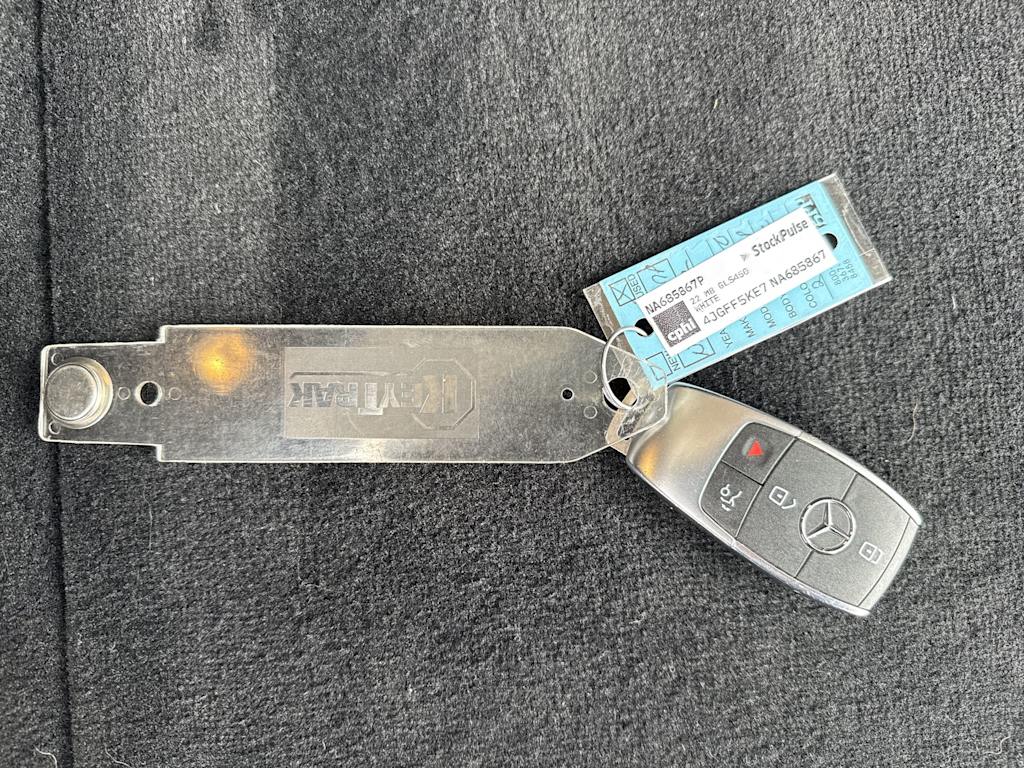 Thumbnail: 2022 Mercedes-Benz GLS - 18