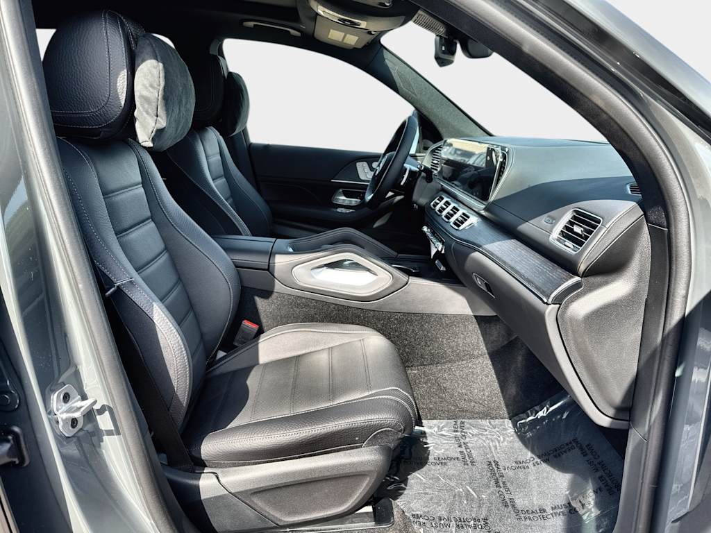 Thumbnail: 2026 Mercedes-Benz GLS - 21