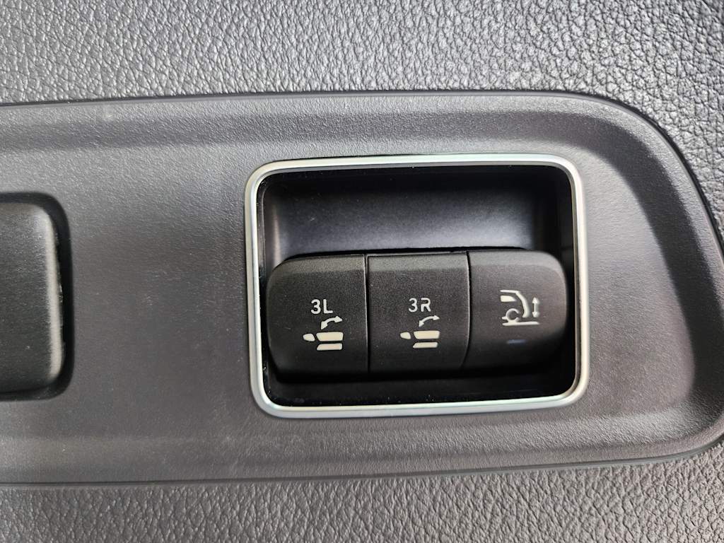 Thumbnail: 2020 Mercedes-Benz GLS - 31