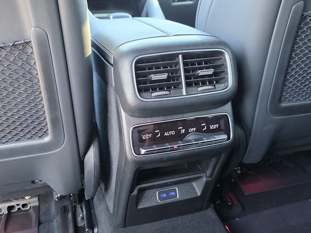 Thumbnail: 2025 Mercedes-Benz GLS - 22