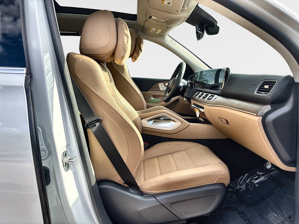Thumbnail: 2026 Mercedes-Benz GLS - 19