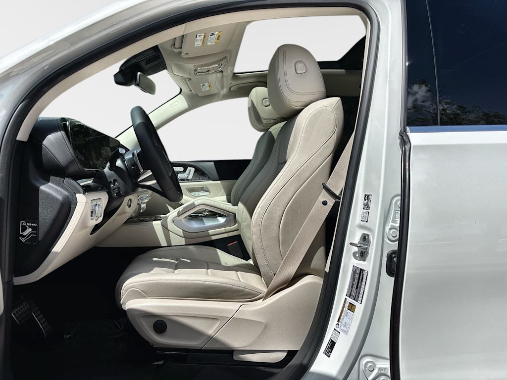 Thumbnail: 2026 Mercedes-Benz GLS - 12