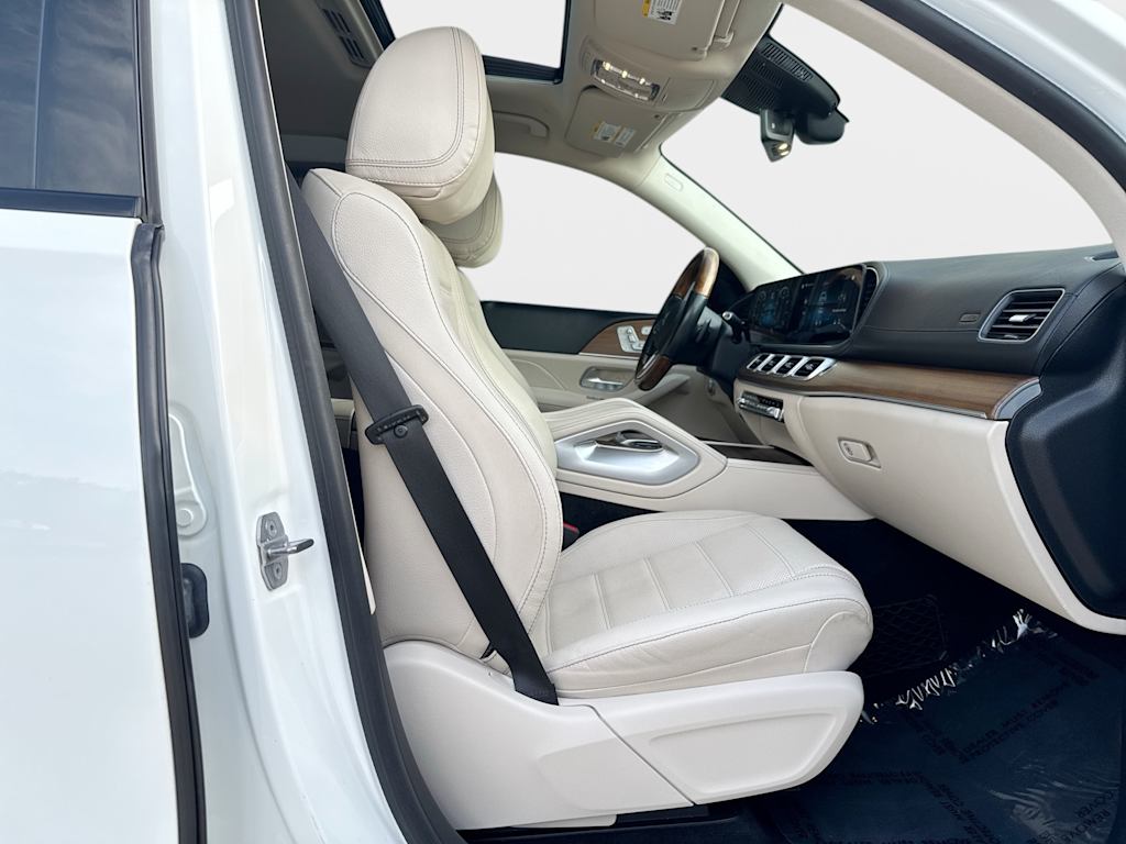 Thumbnail: 2021 Mercedes-Benz GLS - 23