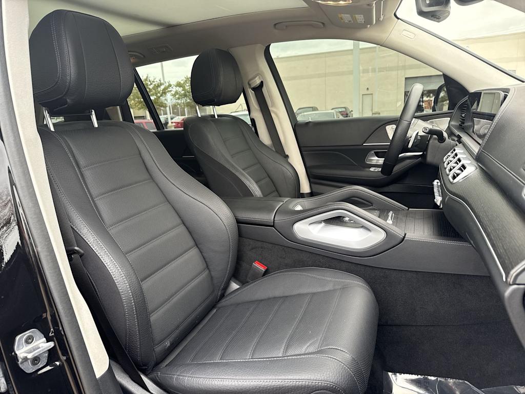 Thumbnail: 2023 Mercedes-Benz GLS - 25