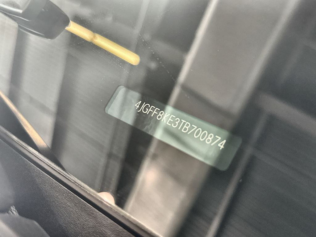Thumbnail: 2026 Mercedes-Benz GLS - 27