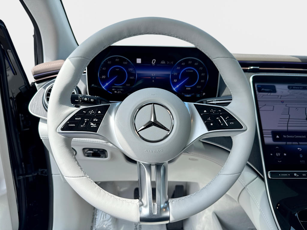 Thumbnail: 2027 Mercedes-Benz EQE - 9