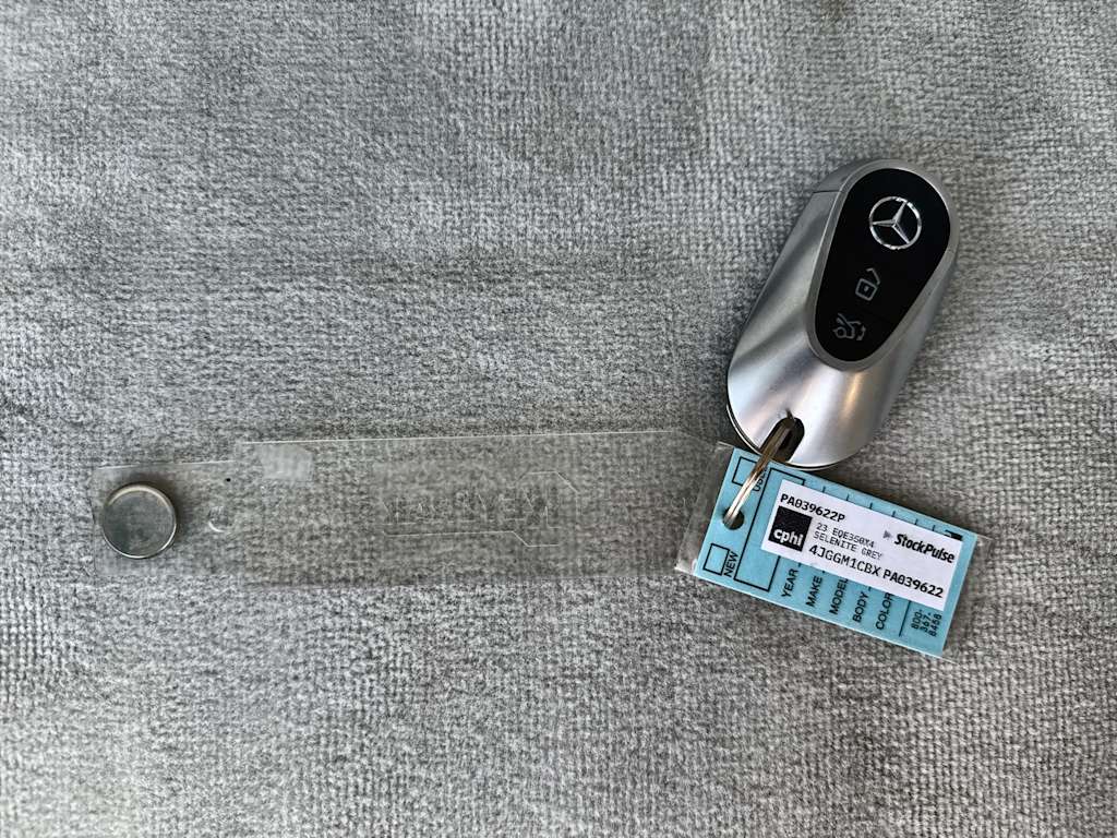 Thumbnail: 2023 Mercedes-Benz EQE - 17