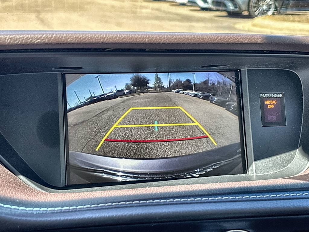 Thumbnail: 2018 Lexus ES - 14