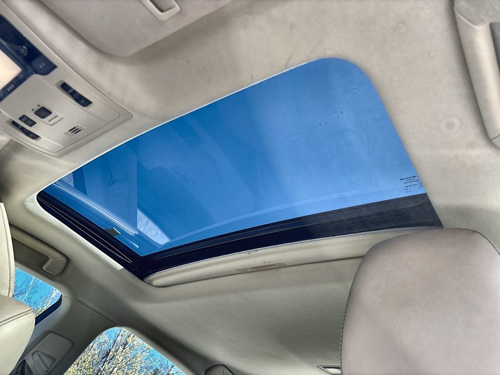 Thumbnail: 2018 Lexus ES - 27