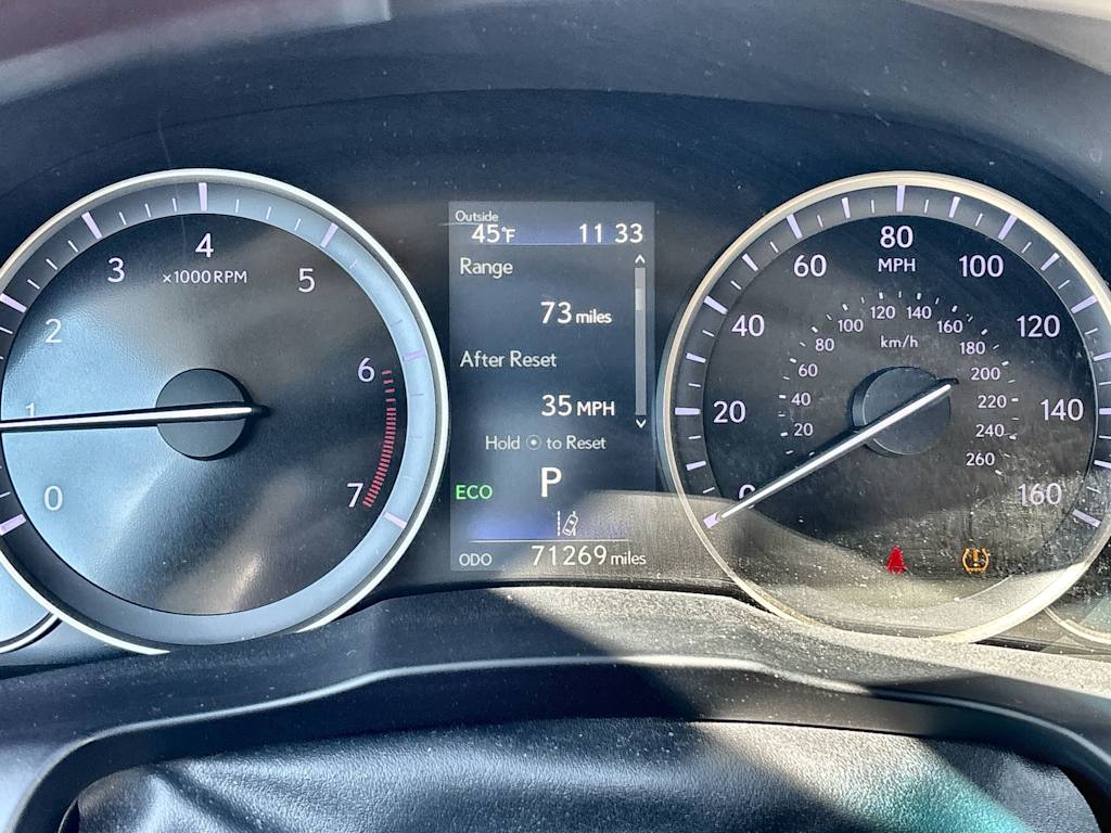 Thumbnail: 2018 Lexus ES - 16