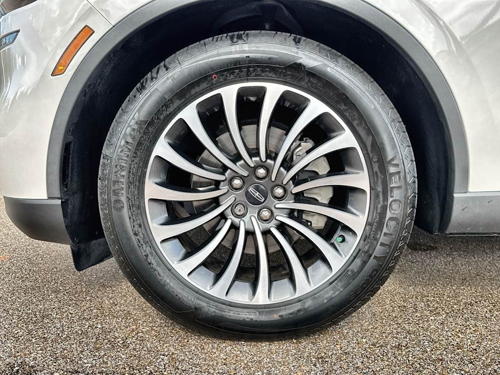 Thumbnail: 2023 Lincoln Aviator - 8