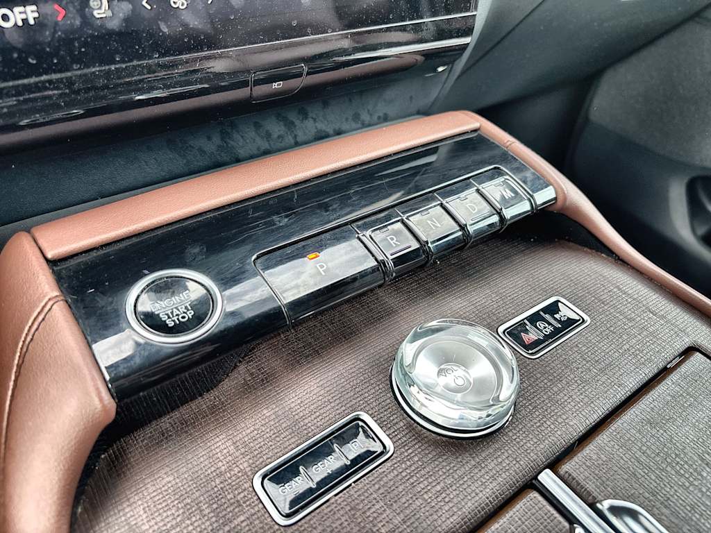 Thumbnail: 2025 Lincoln Navigator - 26