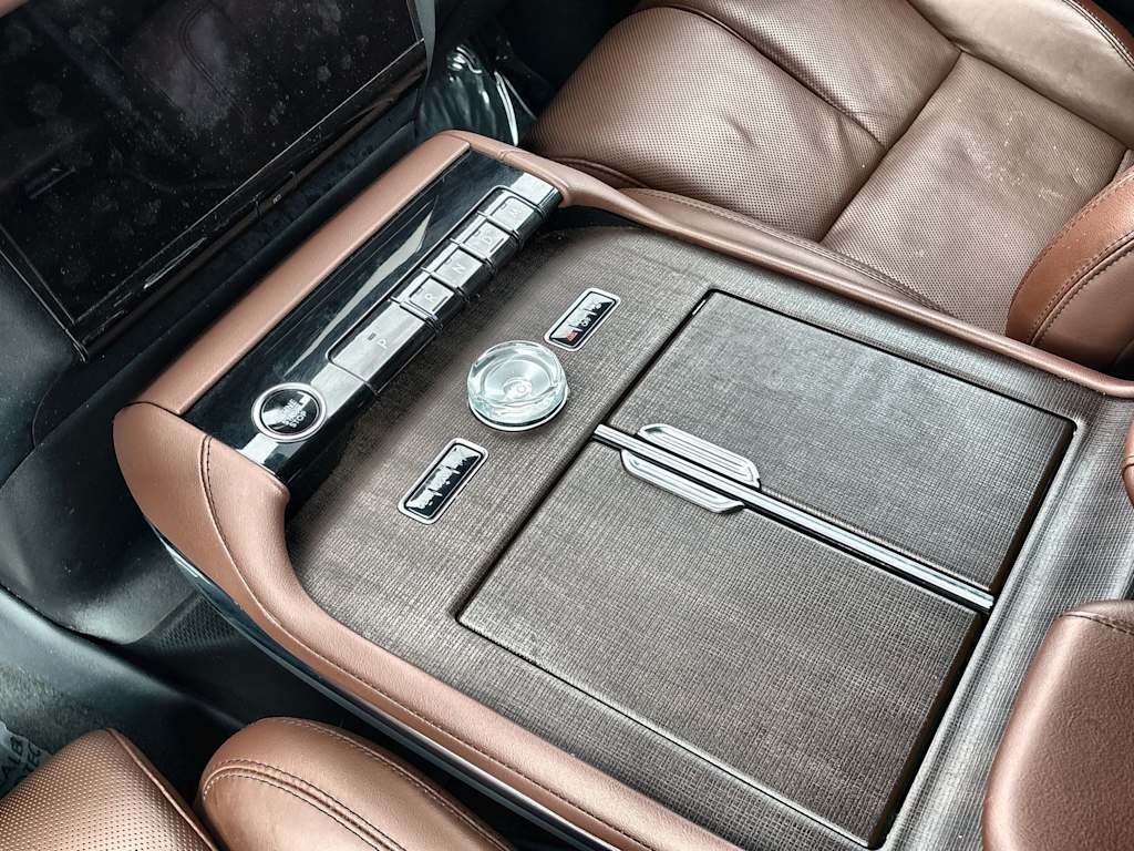 Thumbnail: 2025 Lincoln Navigator - 25