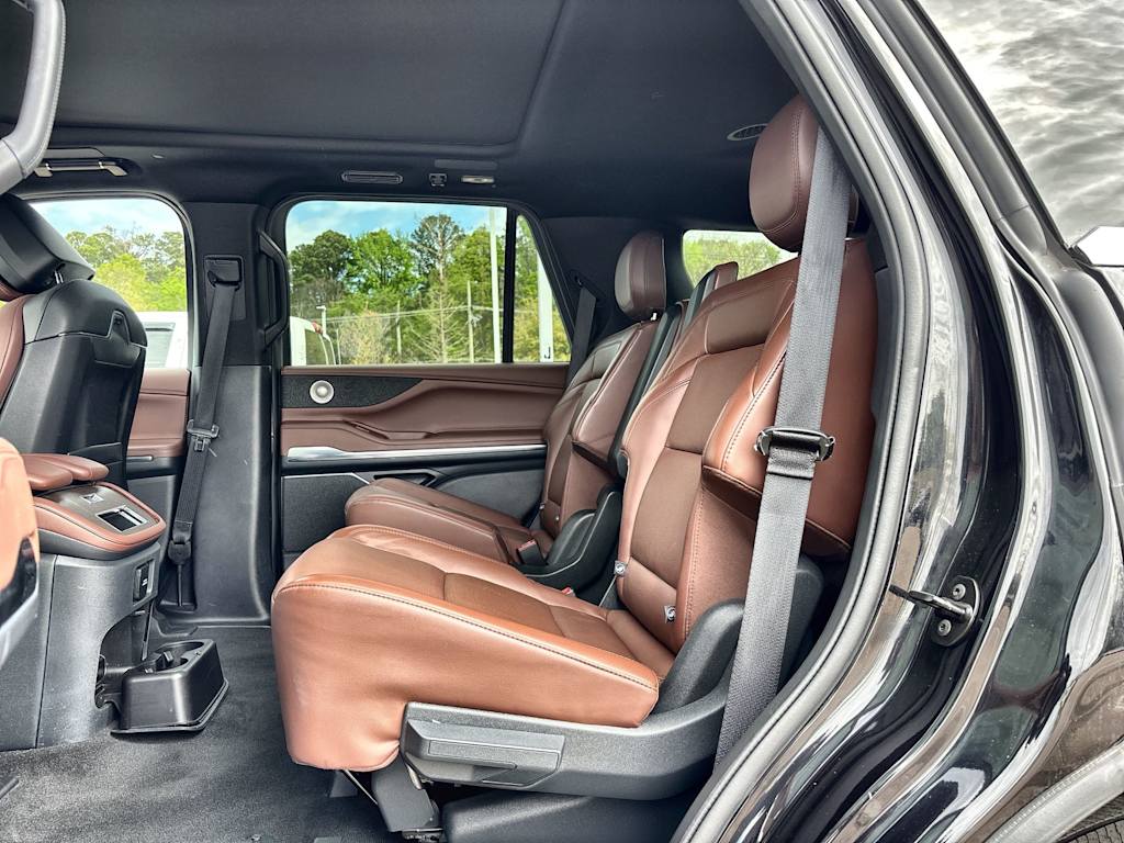 Thumbnail: 2025 Lincoln Navigator - 16