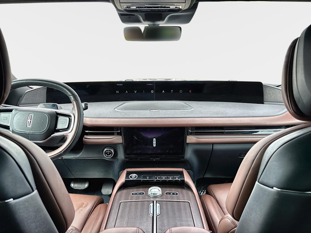 Thumbnail: 2025 Lincoln Navigator - 2