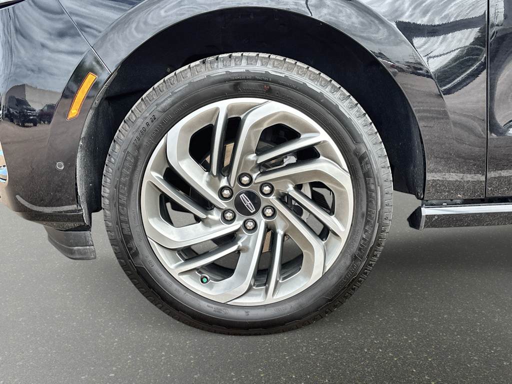 Thumbnail: 2025 Lincoln Navigator - 7