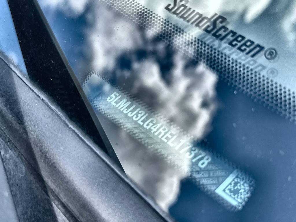 Thumbnail: 2024 Lincoln Navigator L - 27