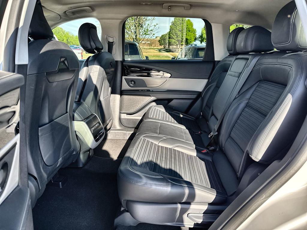 Thumbnail: 2024 Lincoln Nautilus - 13