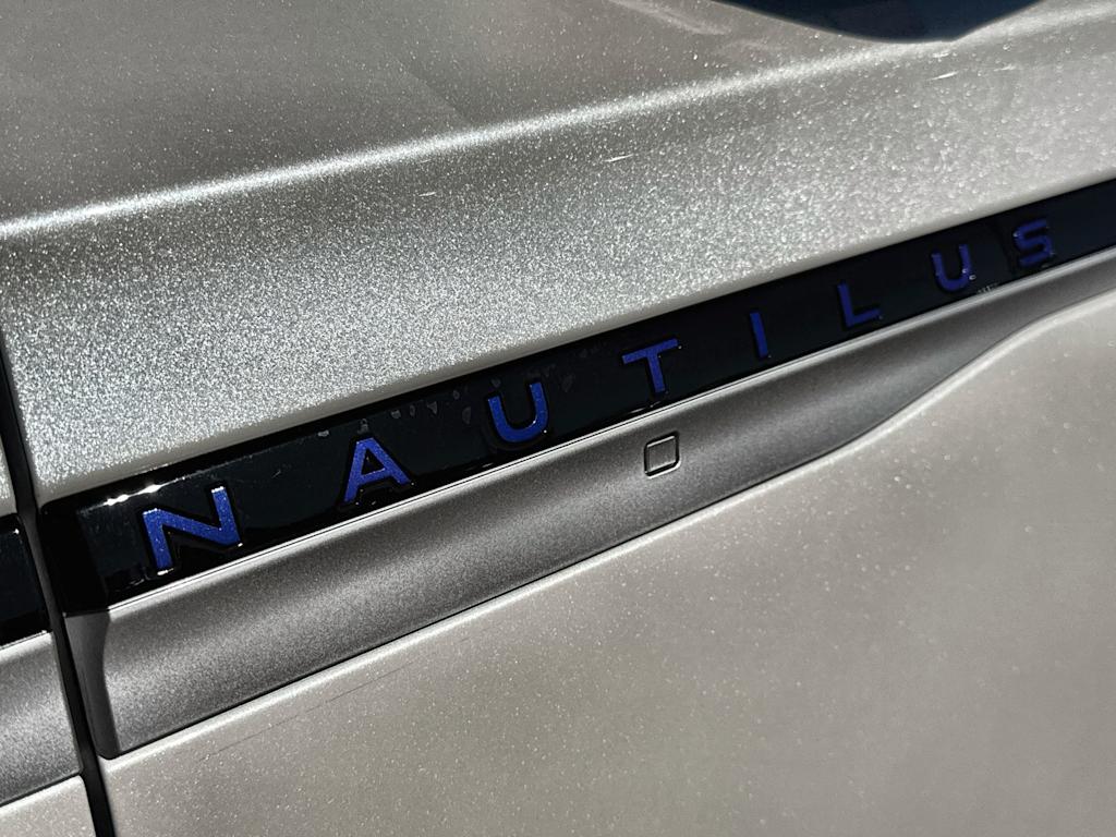 Thumbnail: 2024 Lincoln Nautilus - 7