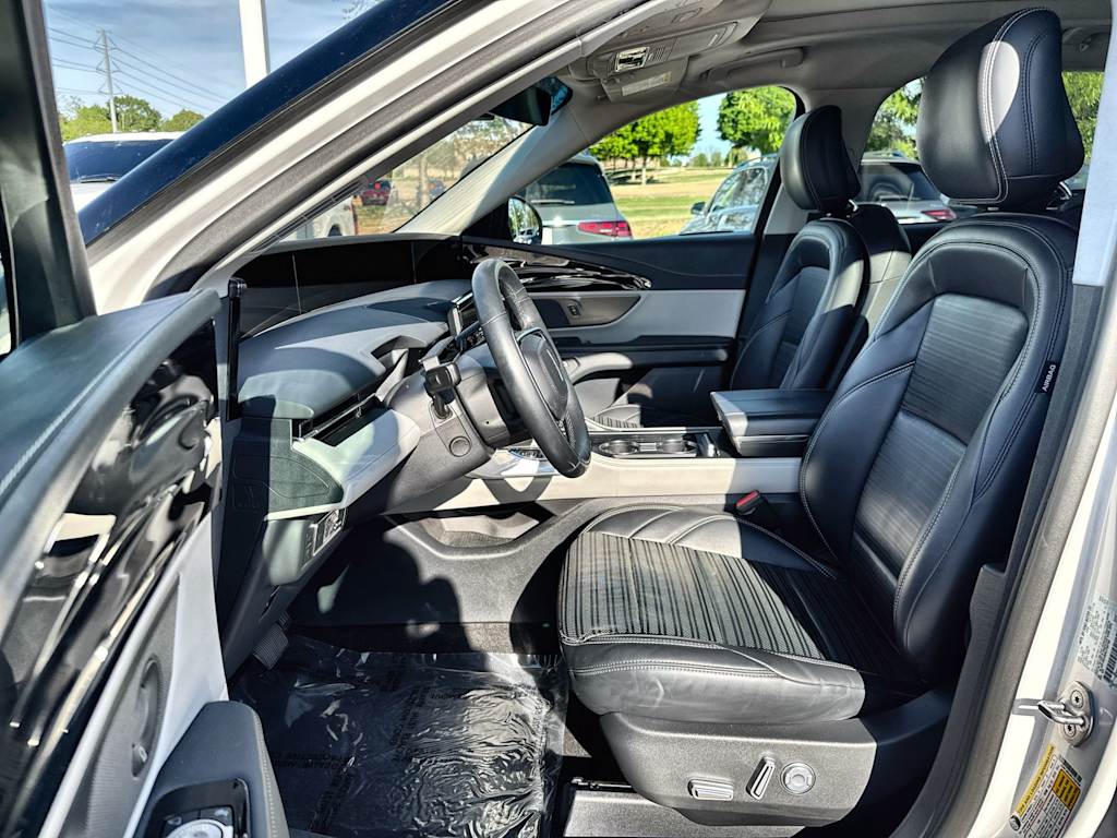 Thumbnail: 2024 Lincoln Nautilus - 11